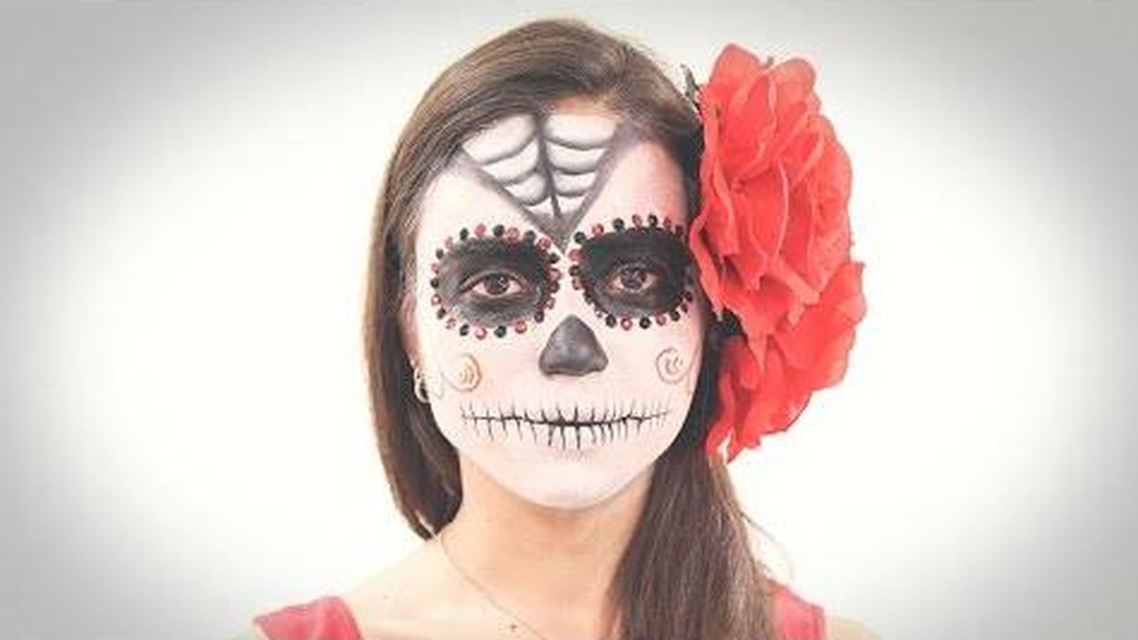 Tutorial de de Halloween para disfrazarte de Catrina, la calavera mexicana