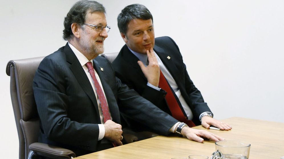 Foto: El presidente del Gobierno, Mariano Rajoy (i), y el ex primer ministro italiano Matteo Renzi. (EFE)