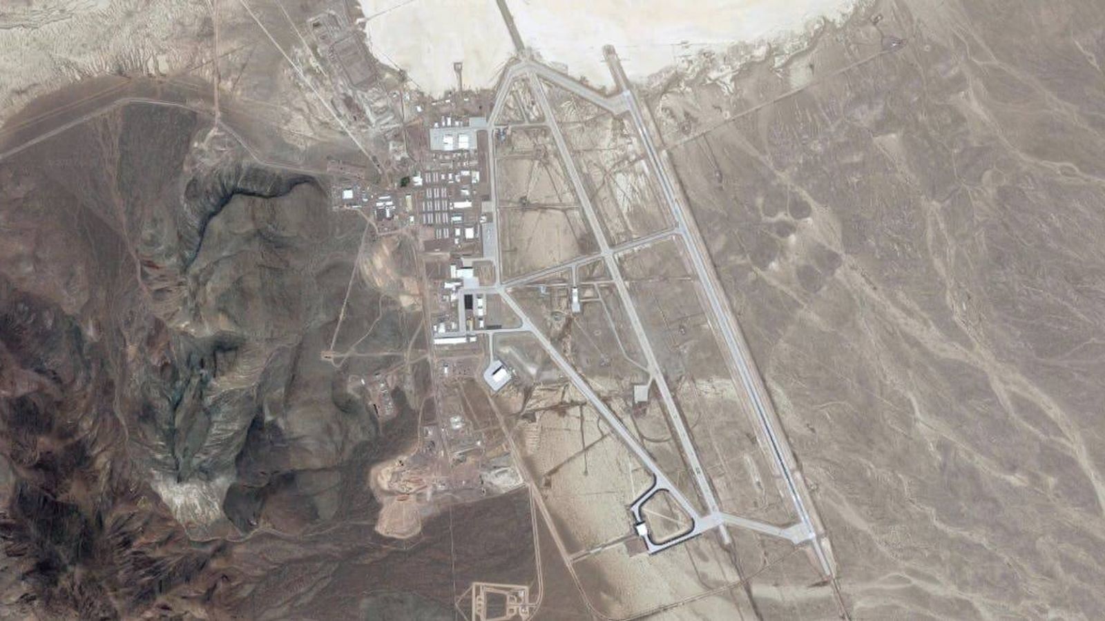 Así es el Área 51, el lugar más enigmático del mundo que EEUU se afana en  ocultar