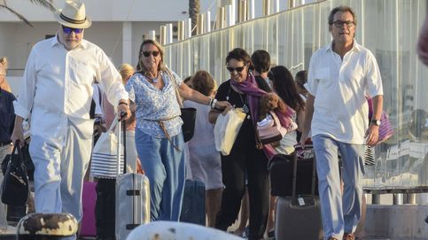 Artur Mas y su señora, Helena Rakosnik: escapada a todo trapo en Formentera