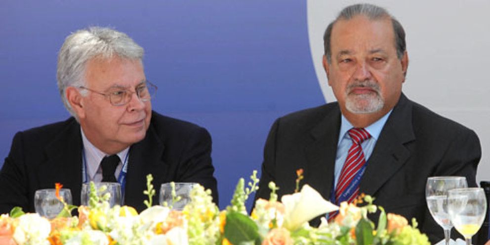 Felipe González y su jefe. el multimillonario Carlos Slim