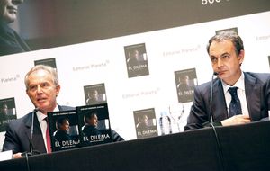 El PSOE arropa a Zapatero en la presentación de su libro de memorias