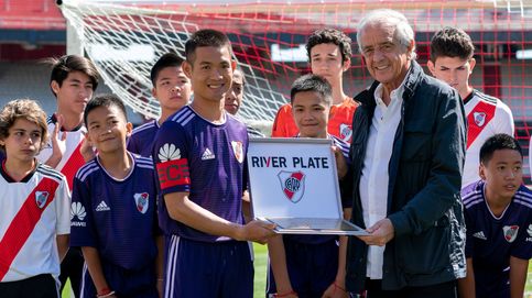 Los niños de la cueva de Tailandia cumplen su sueño de jugar con River Plate