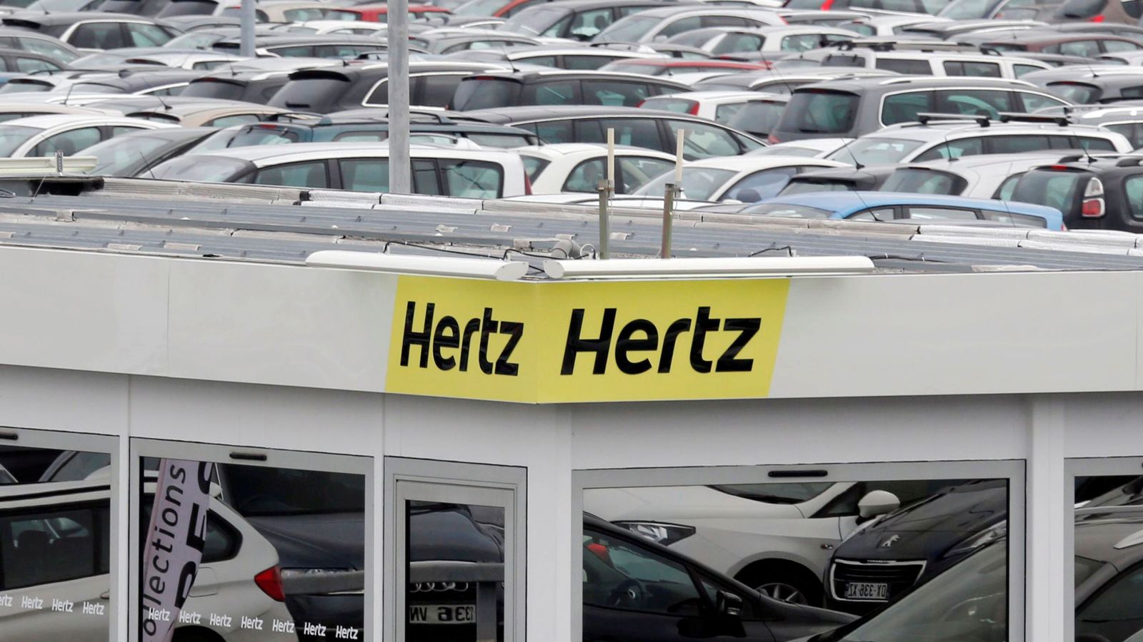 Hertz en bancarrota por restricciones de viaje