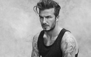 David Beckham reinterpreta los básicos masculinos para H&M
