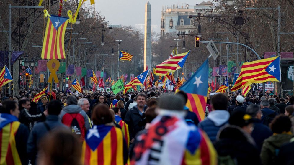 Foto: Manifestaciones en Barcelona contra el juicio del 'procés'. (EFE)