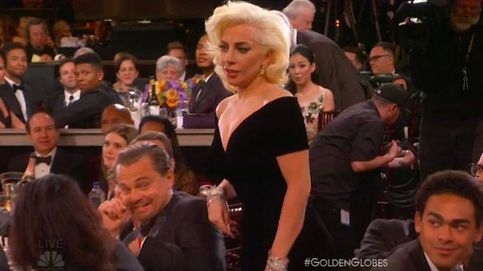 Globos de Oro - La cara de 'asco' de Leonardo DiCaprio al ser tocado por Lady Gaga