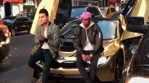 Un YouTuber bloquea el tráfico en NY y le 'batean' su BMW