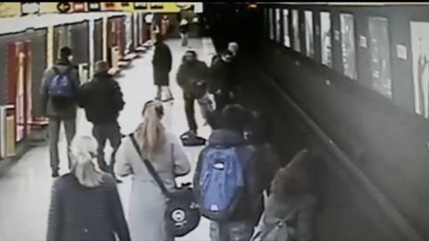 Un joven salva a un niño que había caído a las vías del metro de Milán