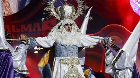 Crucificada como Cristo y vestida de Virgen, Drag Sethlas gana en el carnaval de Las Palmas 