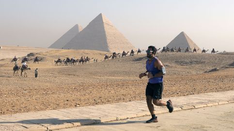 Maratón entre pirámides y la alegría de los penaltis: el día en fotos