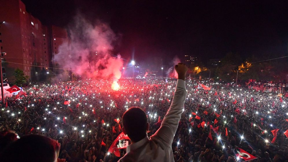 Foto: El opositor Ekrem Imamoglu en Estambul. (Reuters)