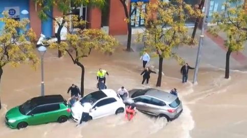 Vídeo | Rescate in extremis de dos mujeres que casi se ahogan en una riada en Tarragona