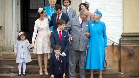 La familia real danesa se reúne en la confirmación del príncipe Felix