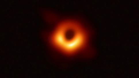 Esta es la primera imagen de un agujero negro: así ha sido la rueda de prensa 